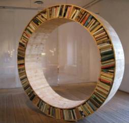 Libreria-circolare-oggetti-design